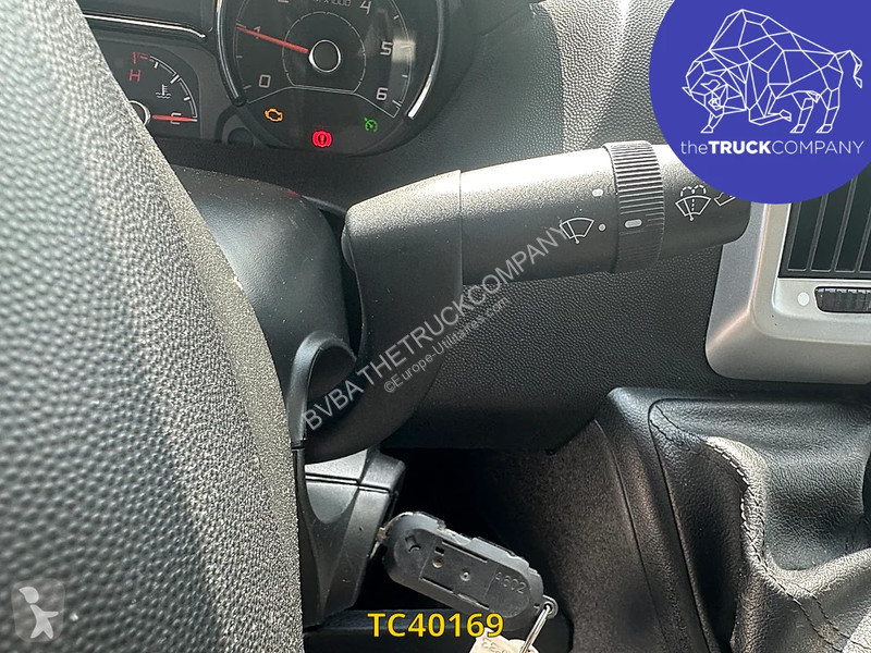 Bedrijfswagen Fiat 160cv caisse hayon