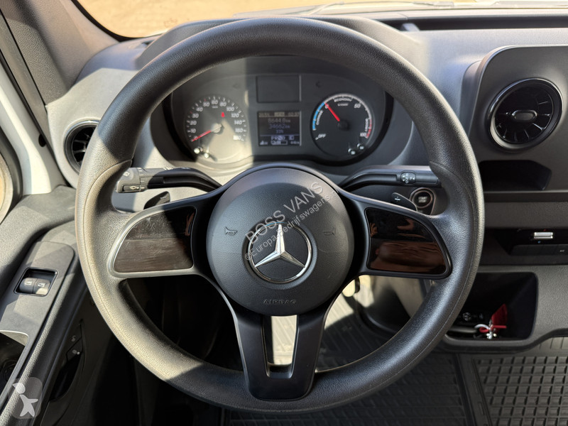 Véhicule utilitaire Mercedes 312 55kWh L2H2...