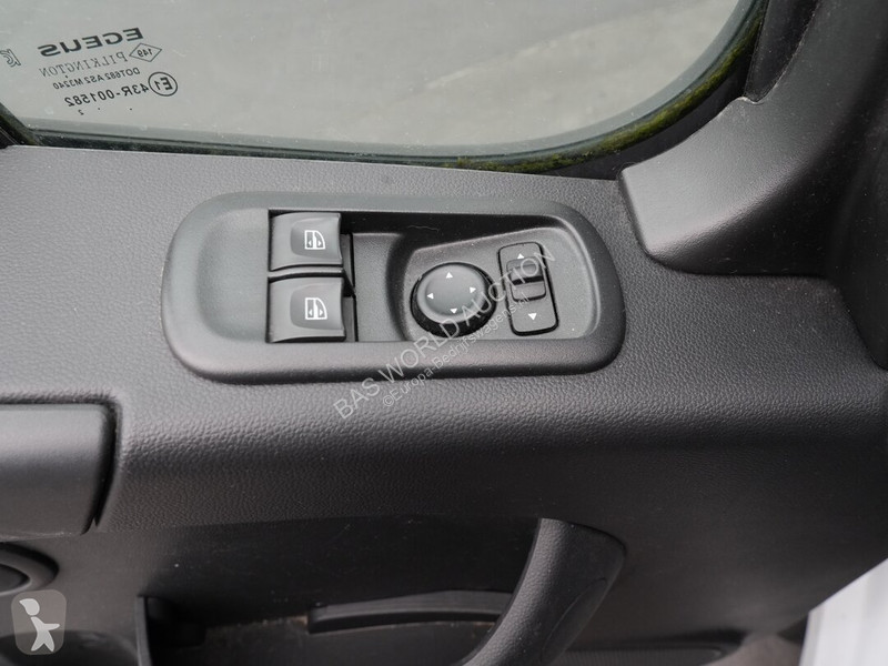 Furgoneta Renault 135PK