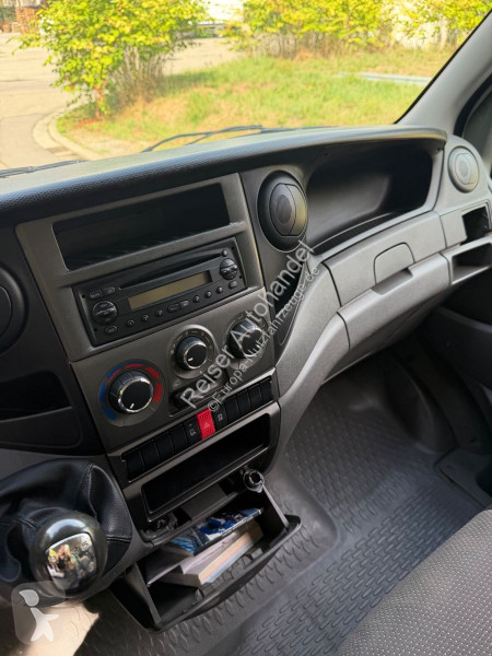 Bedrijfswagen Iveco 35c13 *LBW* Iso Koffer