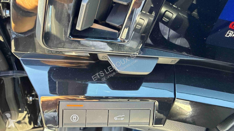 Véhicule utilitaire Renault RAFALE