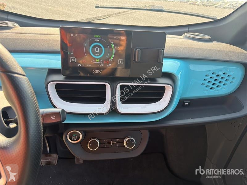 Лекотоварен автомобил  XEV Yoyo