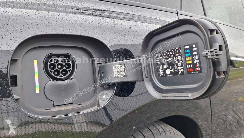 Furgoneta Mercedes EQE 500 4Matic*A Line*Leder*...