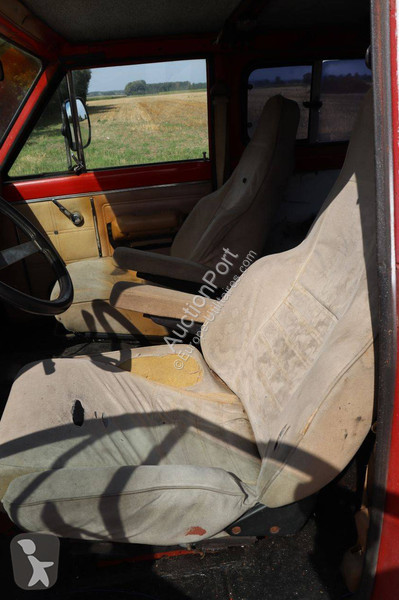 Furgoneta Jeep Chief