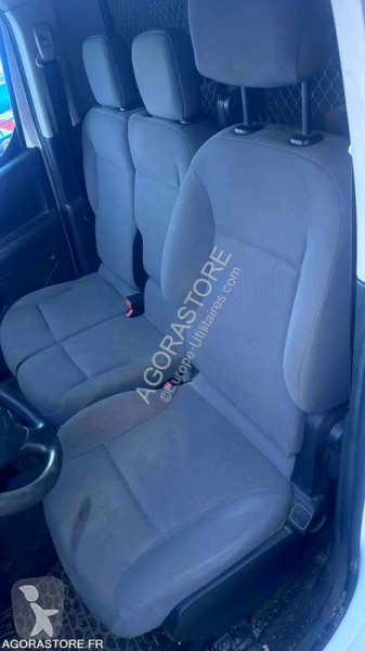 Комерційні автомобілі Peugeot PARTNER