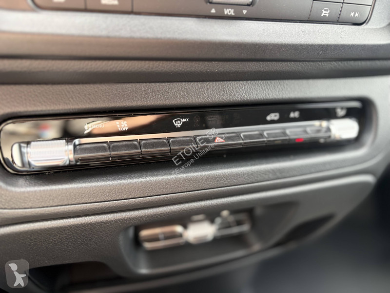 Комерційні автомобілі Mercedes VITO FOURGON 119...