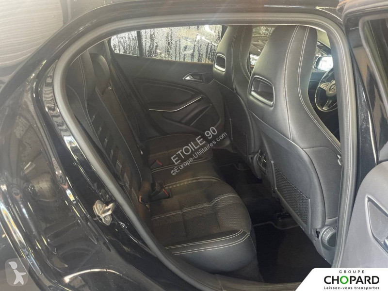 Лекотоварен автомобил Mercedes GLA 200 d 7-G...