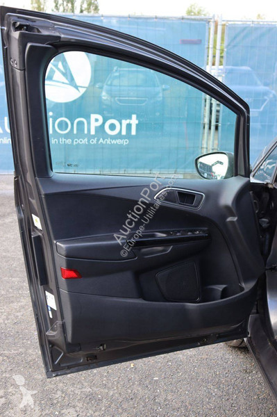 Furgoneta Ford  B-MAX