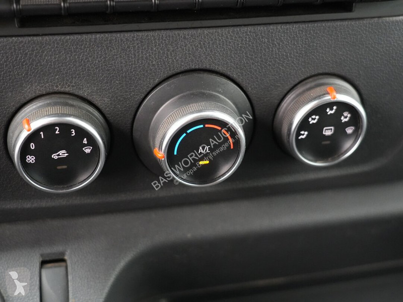 Furgoneta Renault 135PK