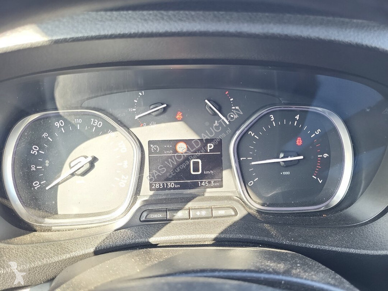 Furgoneta Peugeot 180PK