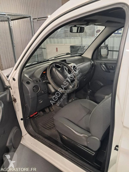 Лекотоварен автомобил Citroën BERLINGO