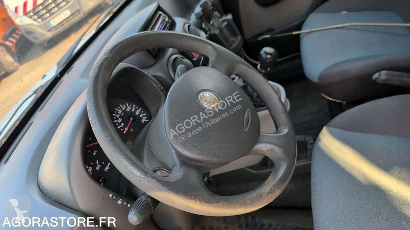Лекотоварен автомобил Fiat DOBLO