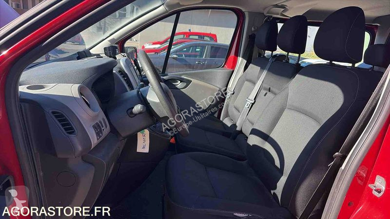 Лекотоварен автомобил Renault TRAFIC