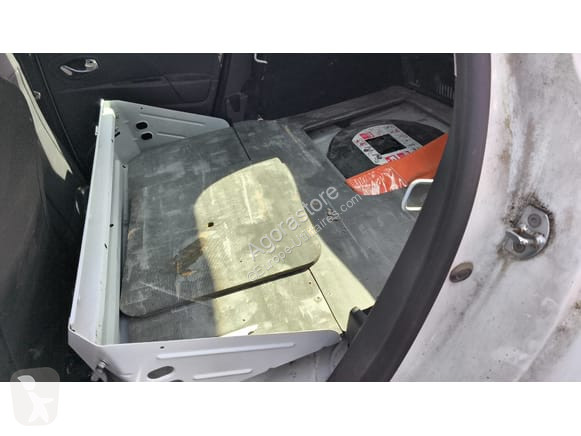 Лекотоварен автомобил Renault CLIO