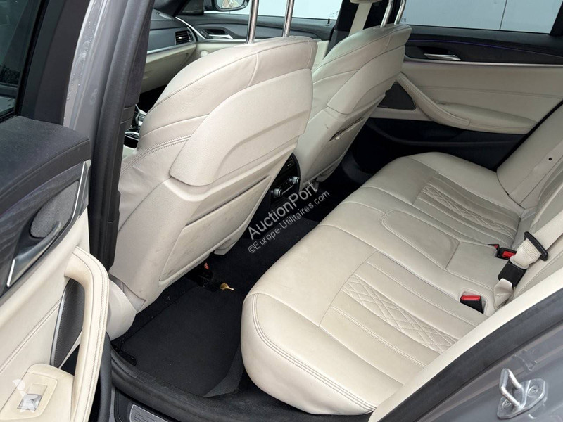 BMW  545E XDRIVE van
