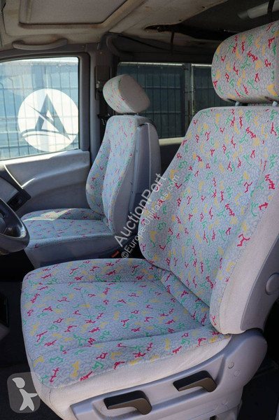 Bedrijfswagen Mercedes 114