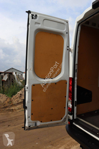 Iveco  35C14 van