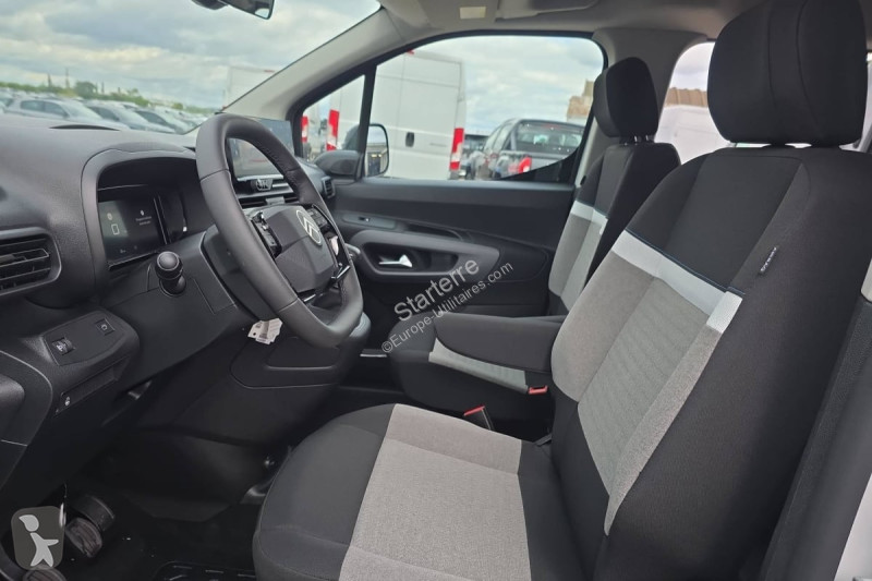 Véhicule utilitaire Citroën  BERLINGO CABINE...