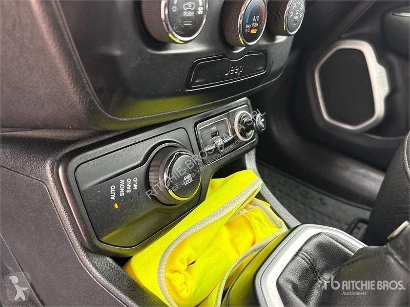 Furgoneta Jeep 4WD SUV