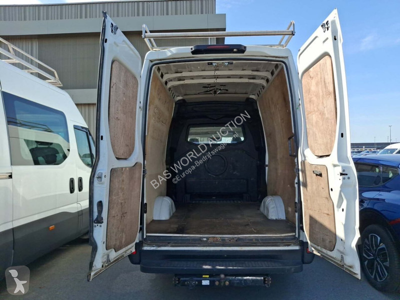 Furgoneta Iveco 3.0D 352L DC 6P. H2 AUT/ECC