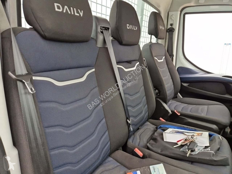Furgoneta Iveco 3.0 D Hi-Matic Pick up AUT....