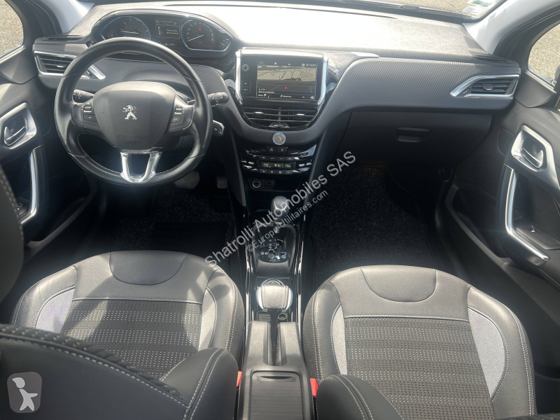 Užitkové vozidlo Peugeot 1.2 110ch Allure...