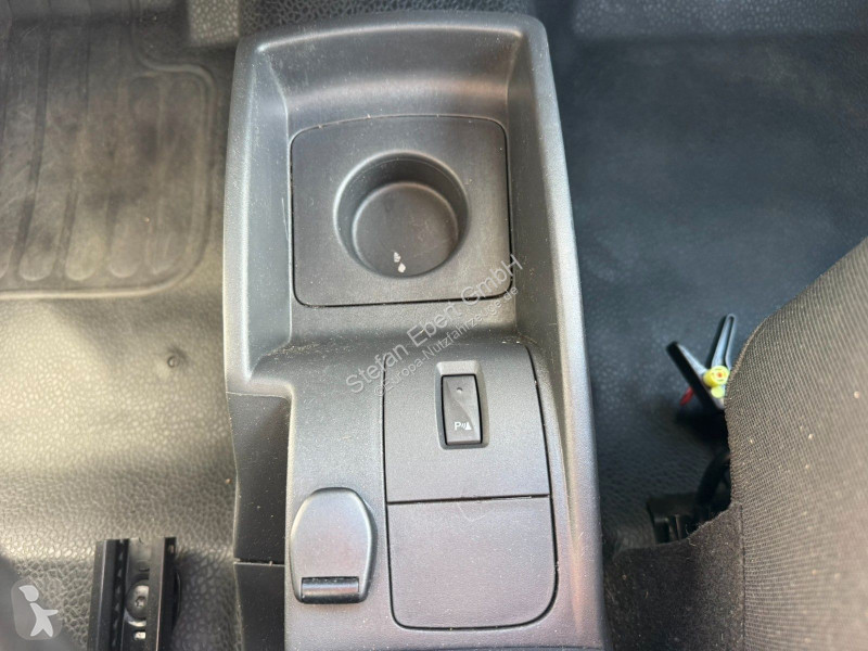Коммерческий автомобиль Mercedes 109 CDI Mixto...