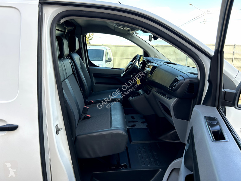 Коммерческий автомобиль Citroën M Bluehdi 120...