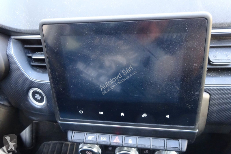 Коммерческий автомобиль Renault ARKANA 1,3 TCE...