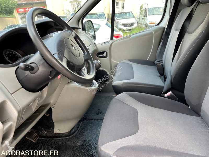 Veículo utilitário Renault TRAFIC