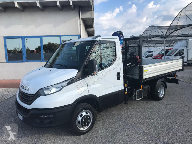 Véhicule utilitaire Iveco DAILY 35C14H Cassone...