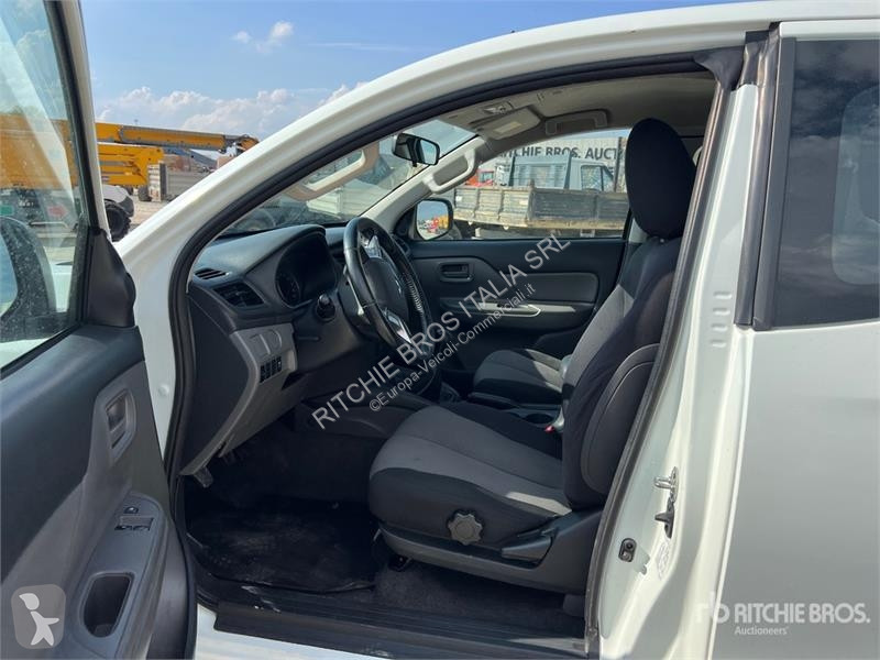 Veículo utilitário Mitsubishi