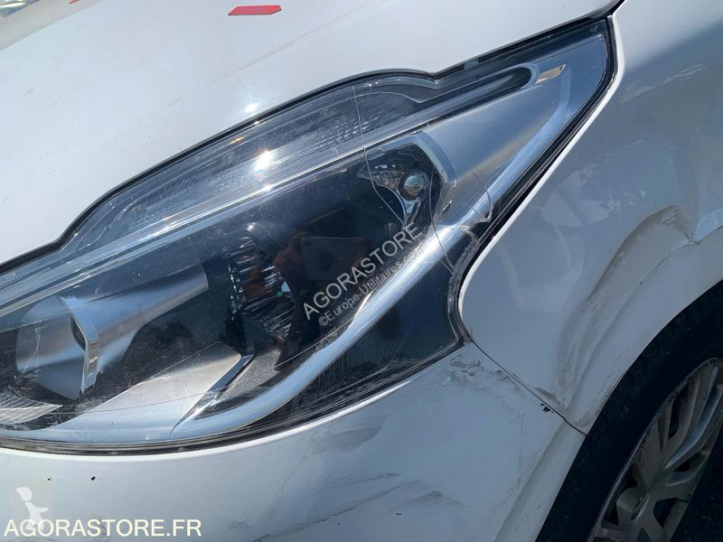 Véhicule utilitaire Peugeot 208