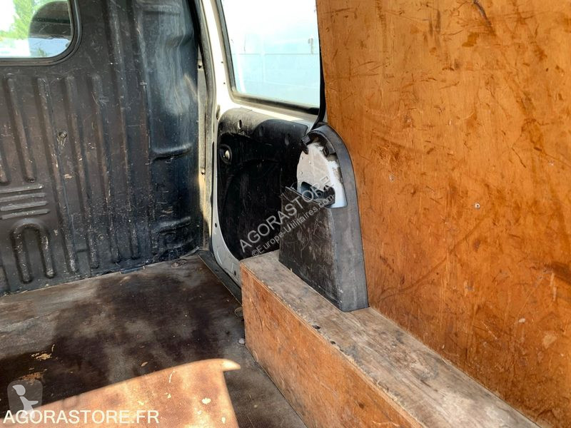 Véhicule utilitaire Fiat DOBLO