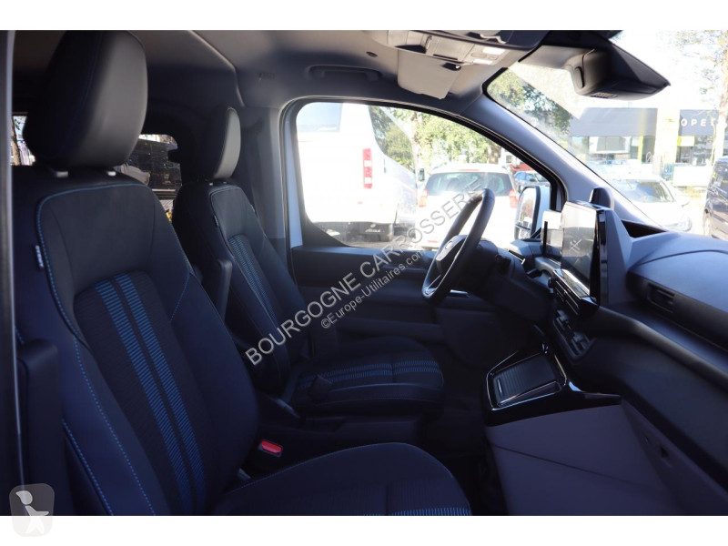 Véhicule utilitaire Ford