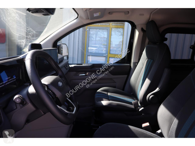 Véhicule utilitaire Ford