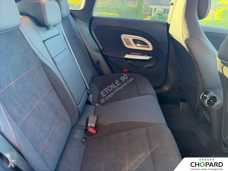 Véhicule utilitaire Mercedes CLA Shooting Brake...