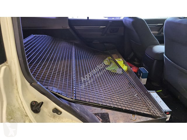 Véhicule utilitaire Mitsubishi PAJERO