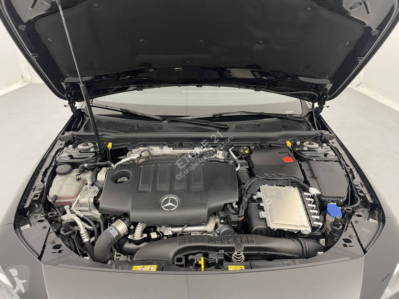 Véhicule utilitaire Mercedes CLA Shooting Brake...