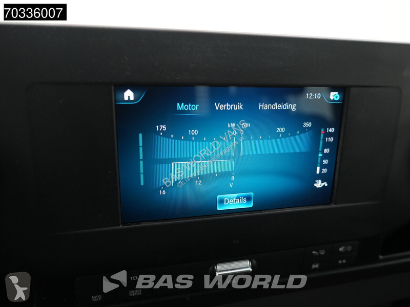 Коммерческий автомобиль Mercedes 311 CDI Open...