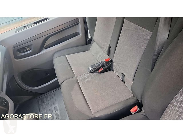 Коммерческий автомобиль