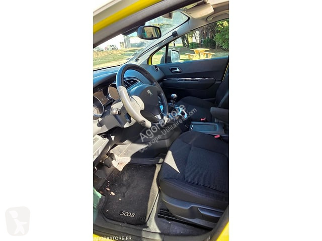 Коммерческий автомобиль