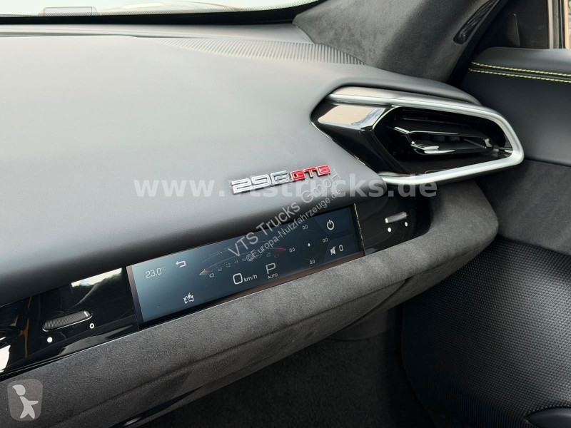 Autoutilitară Ferrari | RACING SEATS | LIFT |...