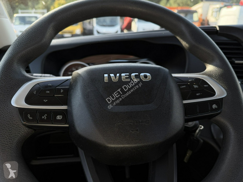 Furgoneta Iveco 35C18