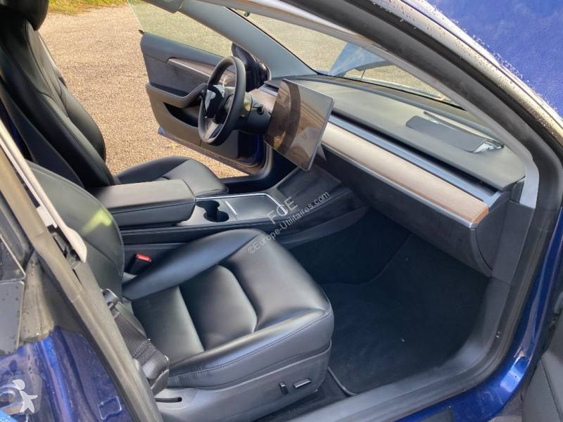 Véhicule utilitaire Tesla