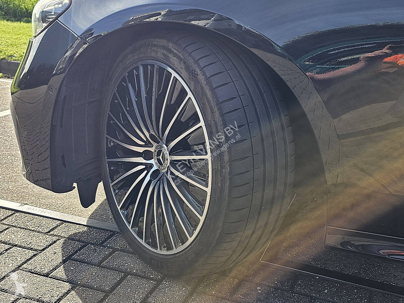 Autoutilitară Mercedes Estate De Hybride...