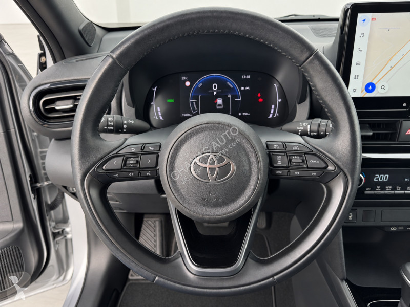 Furgoneta Toyota 116h 2WD Design