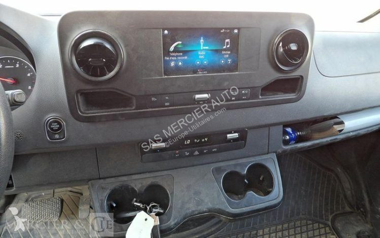 Furgoneta Mercedes