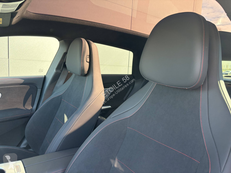Véhicule utilitaire Mercedes CLA Shooting Brake...