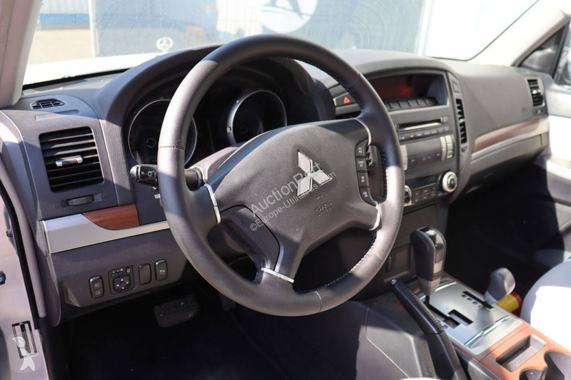 Véhicule utilitaire Mitsubishi